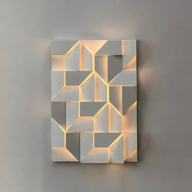 Ausgefallende Wandleuchte. Wohnzimmerlampe in Weis. Dimmbare LED Lampe Wohnzimmer. Luxus Lampe