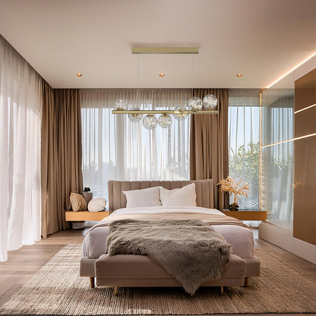 extravagante Schlafzimmerlampe in gold