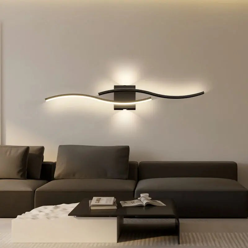 Ausgefallene Wandlampe Wohnzimmer. Led Wandleuchte in schwarz. Elegante leuchte