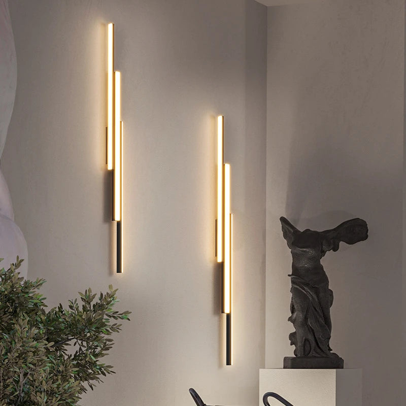 ELegante Wandlampe Wohnzimmer. LED Wohnzimmer leuchte in schwarz