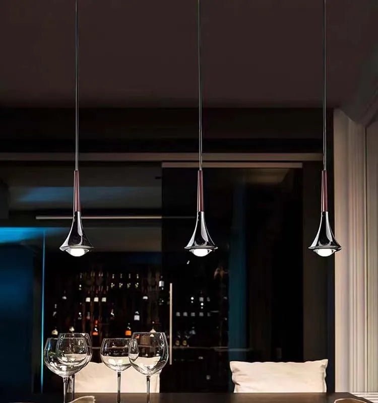 Moderne Wohnzimmerlampe, Ausgefallene LED fürs Wohnzimmer, Galerielampe, Luxus Wohnzimmerleuchte in silber